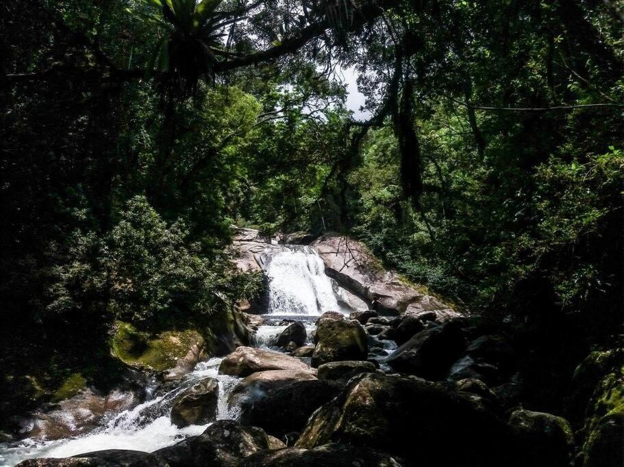Quarto Varanda - Residencia Gaia Itatiaia イタチアイア エクステリア 写真